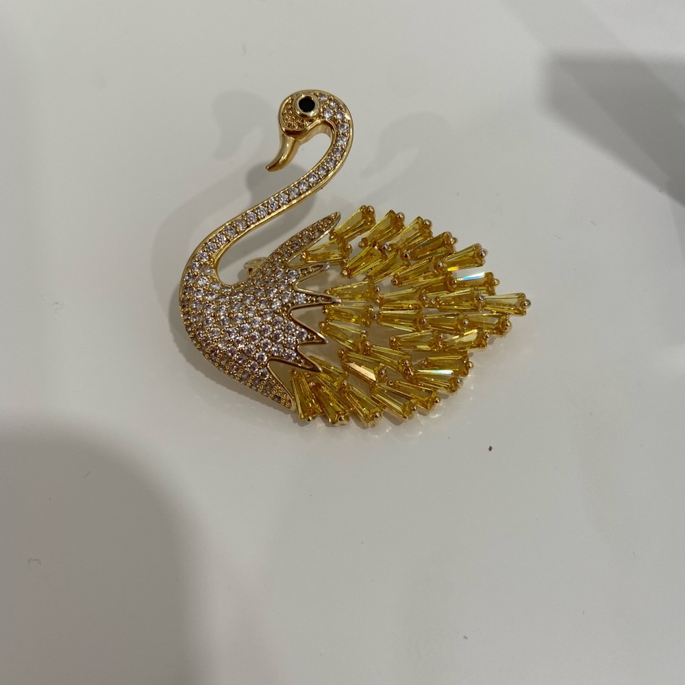 Sawn brooch